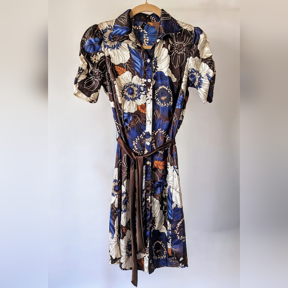 Unworn Vintage Floral Button Up Dress
